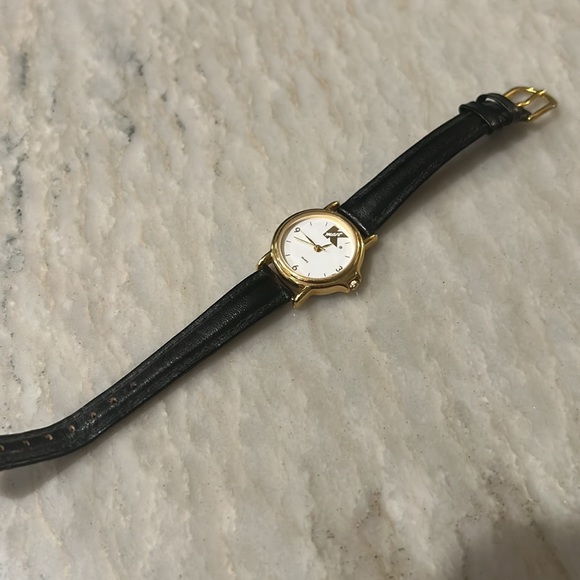 Kmart Vintage Unisex Casual Retro Gold Tone Logo Classic Watch - Picture 3 of 6